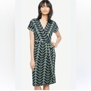 Ann Taylor Green and Black Leaf Print Midi Dress Womens 14